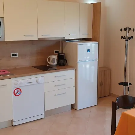 Jf Rezine Apartment *